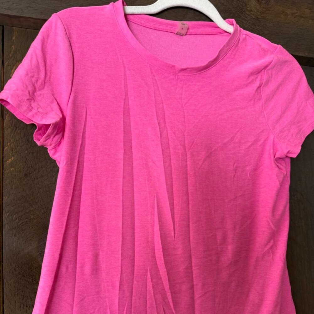 Beyond Yoga On the down low tee, pink glow, small